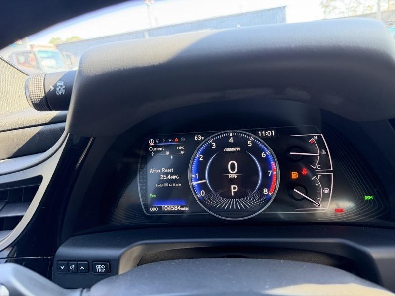 Lexus ES 350 4D Sedan 2023