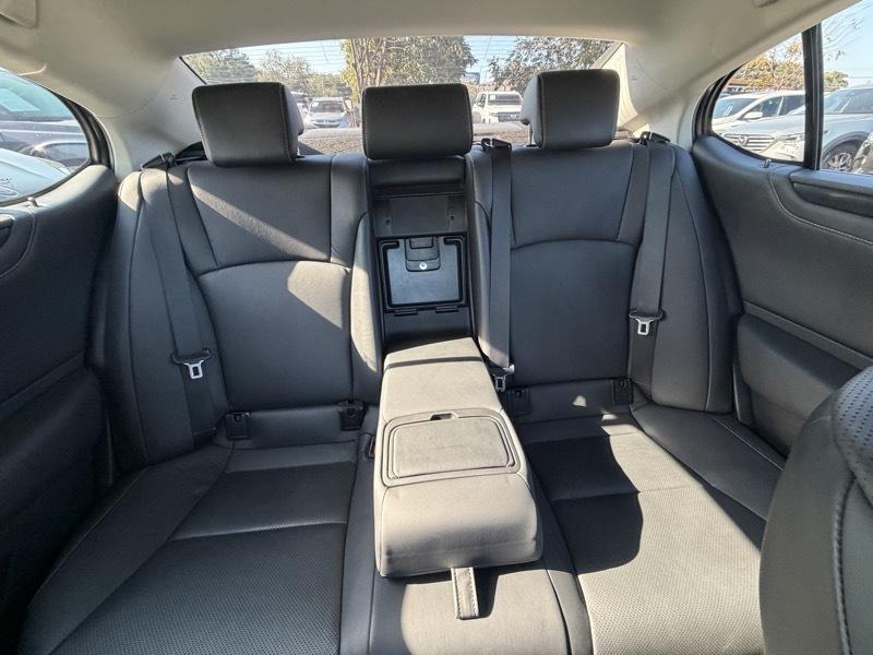 Lexus ES 350 4D Sedan 2023