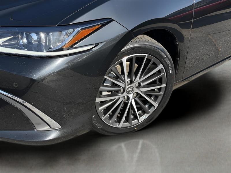 Lexus ES 350 4D Sedan 2023