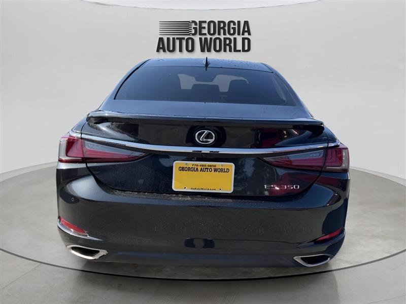 Lexus ES 350 4D Sedan 2023