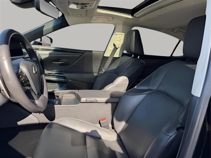 Lexus ES 350 4D Sedan 2023