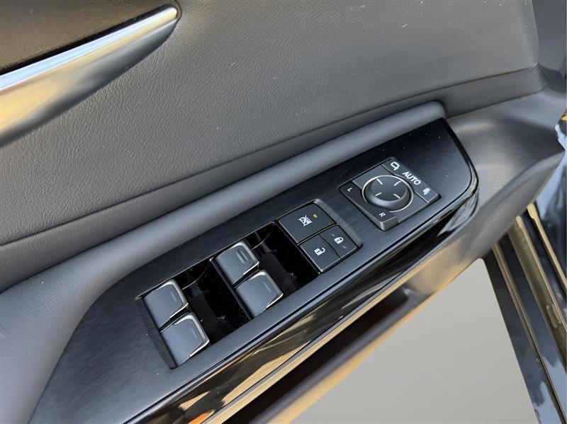 Lexus ES 350 4D Sedan 2023
