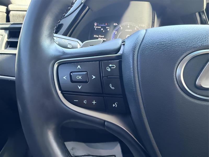 Lexus ES 350 4D Sedan 2023