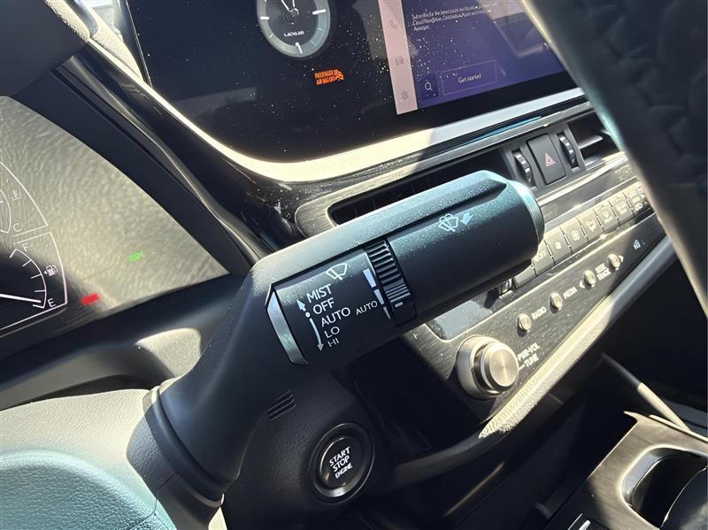 Lexus ES 350 4D Sedan 2023