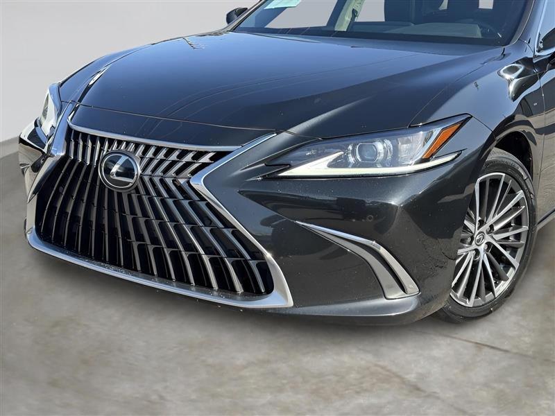 Lexus ES 350 4D Sedan 2023