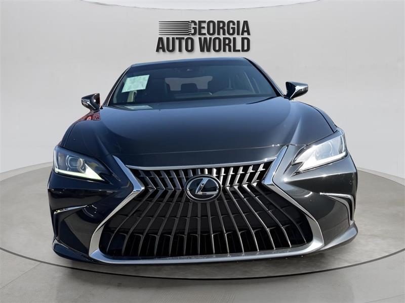 Lexus ES 350 4D Sedan 2023