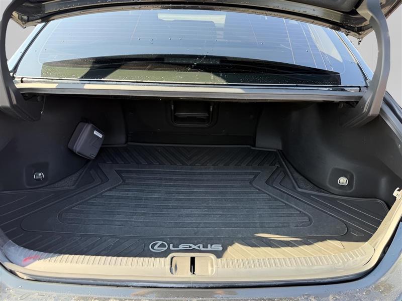 Lexus ES 350 4D Sedan 2023