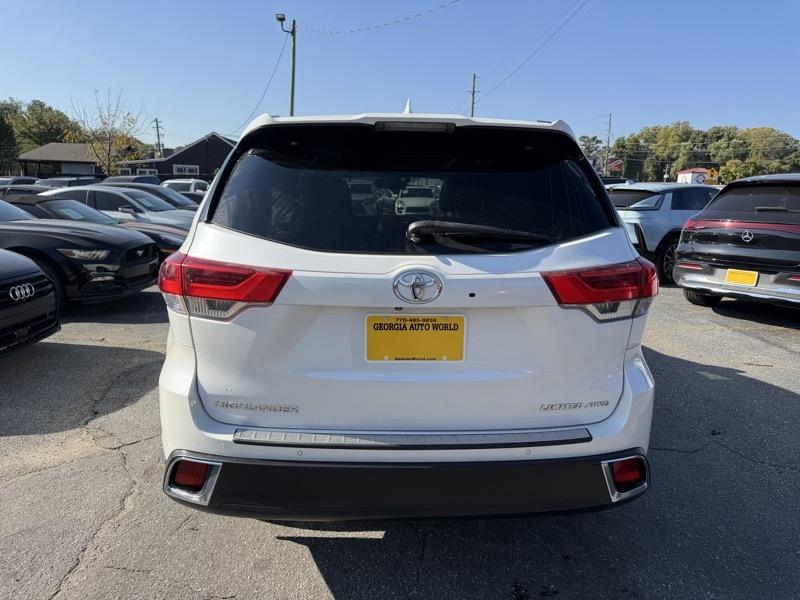 Toyota Highlander Limited AWD V6 2019