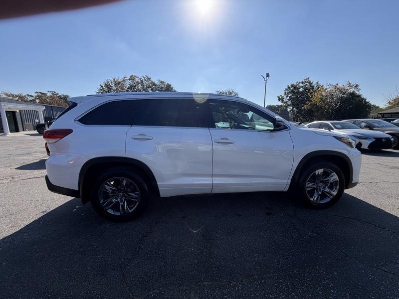 Toyota Highlander Limited AWD V6 2019