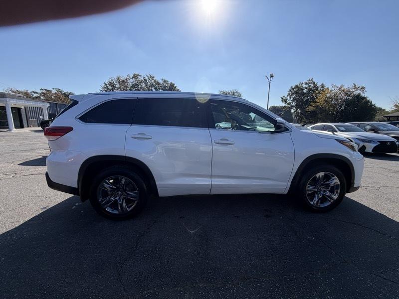 Toyota Highlander Limited AWD V6 2019