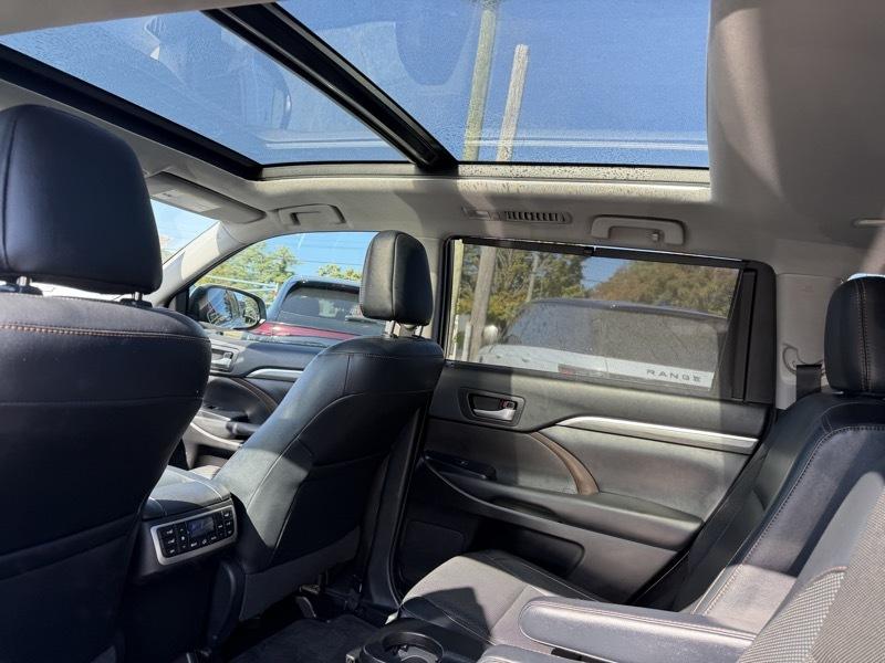 Toyota Highlander Limited AWD V6 2019