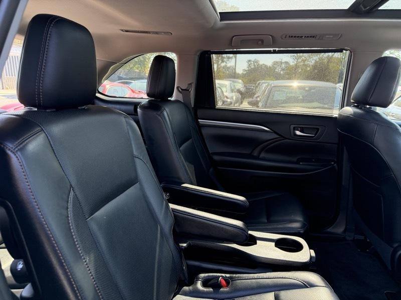 Toyota Highlander Limited AWD V6 2019