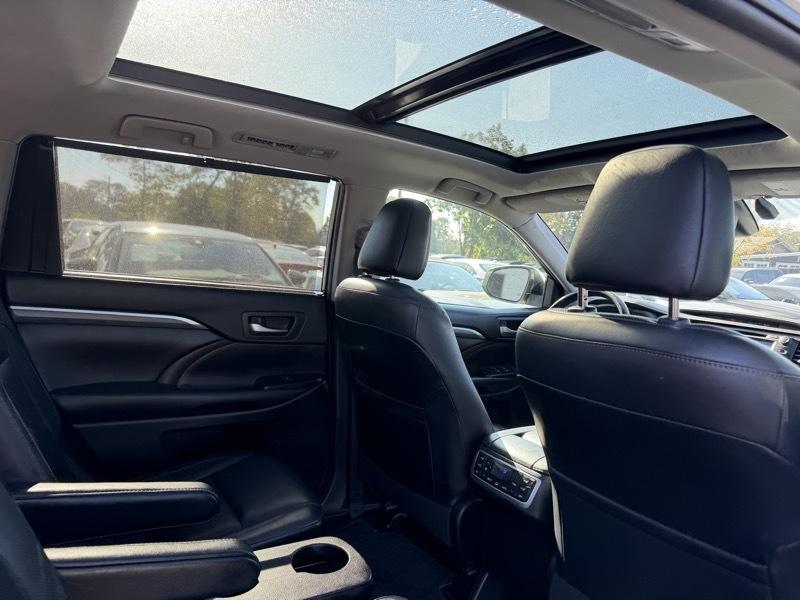 Toyota Highlander Limited AWD V6 2019