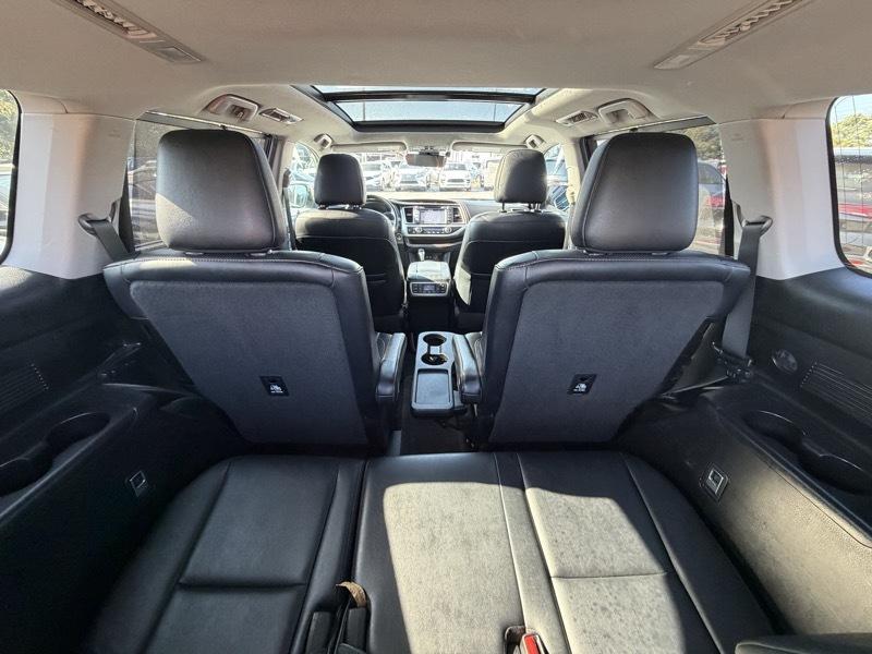 Toyota Highlander Limited AWD V6 2019