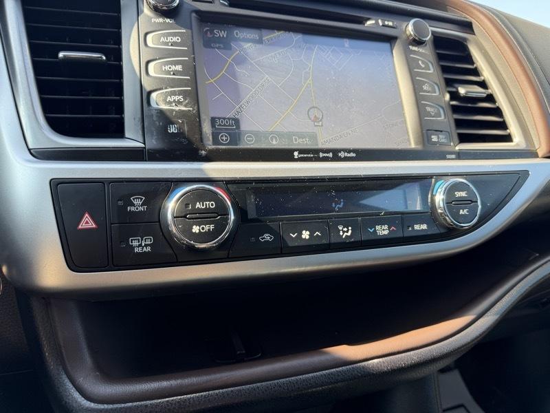 Toyota Highlander Limited AWD V6 2019