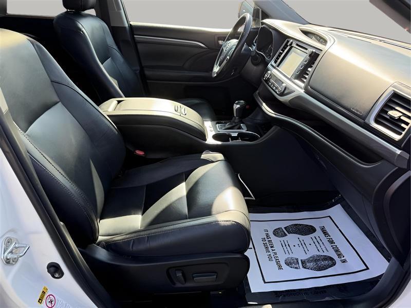 Toyota Highlander Limited AWD V6 2019
