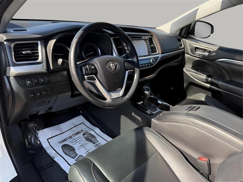 Toyota Highlander Limited AWD V6 2019
