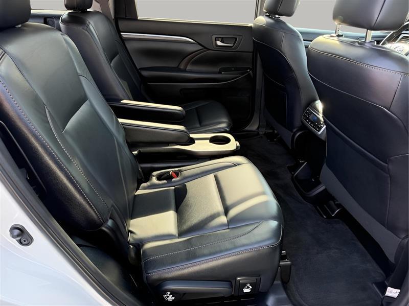 Toyota Highlander Limited AWD V6 2019