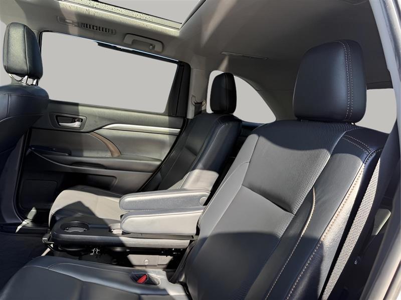 Toyota Highlander Limited AWD V6 2019