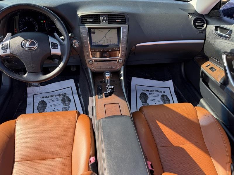 Lexus IS C 350 2011