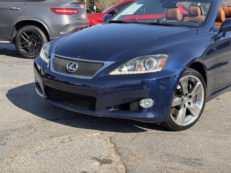 Lexus IS C 350 2011