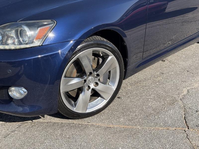 Lexus IS C 350 2011