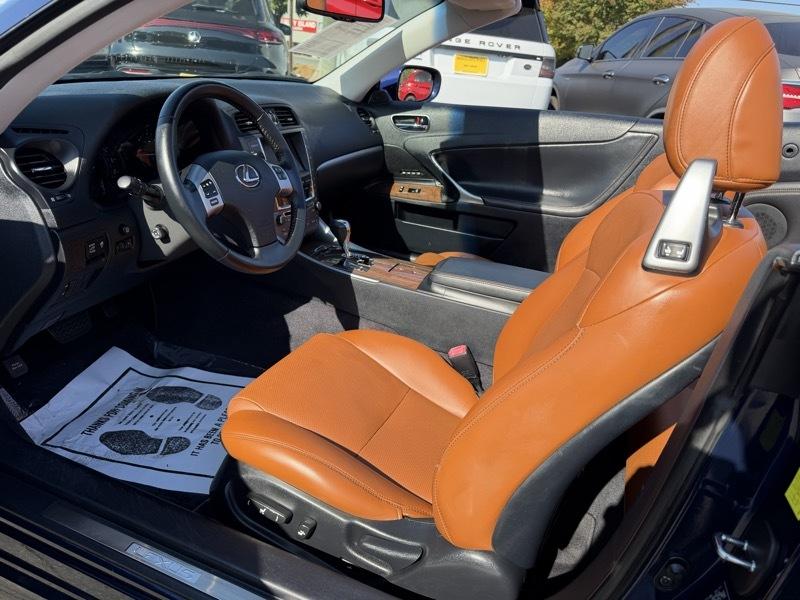 Lexus IS C 350 2011