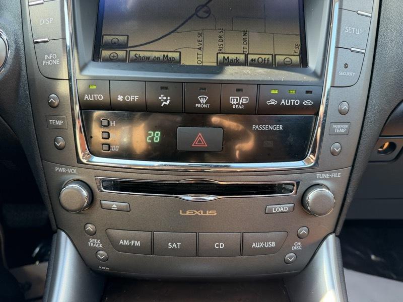 Lexus IS C 350 2011