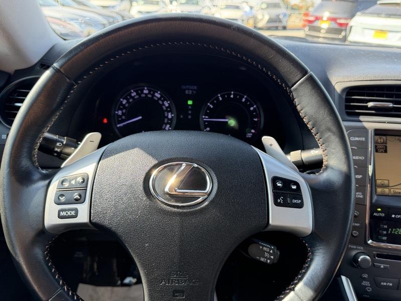 Lexus IS C 350 2011