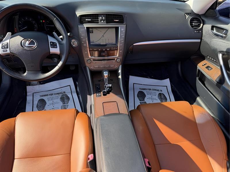 Lexus IS C 350 2011