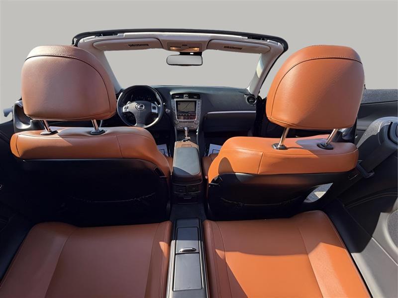 Lexus IS C 350 2011