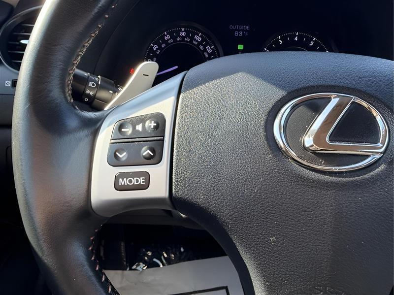 Lexus IS C 350 2011