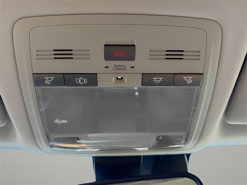 Lexus IS C 350 2011