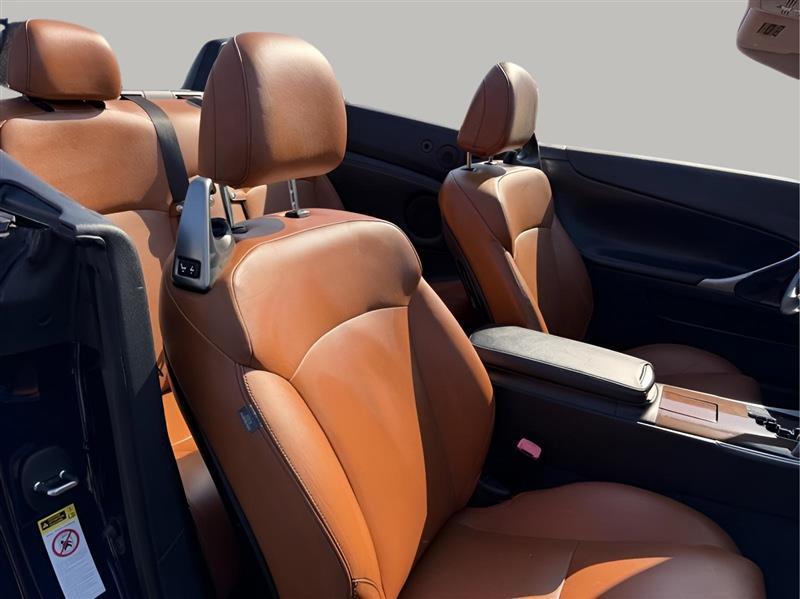 Lexus IS C 350 2011