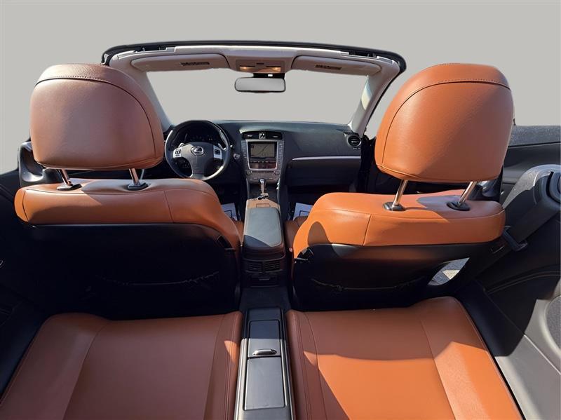 Lexus IS C 350 2011