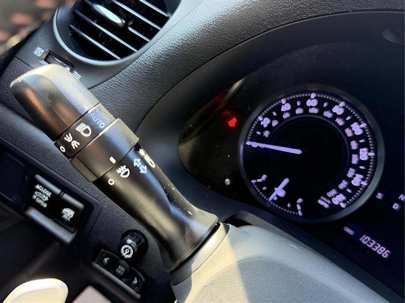 Lexus IS C 350 2011