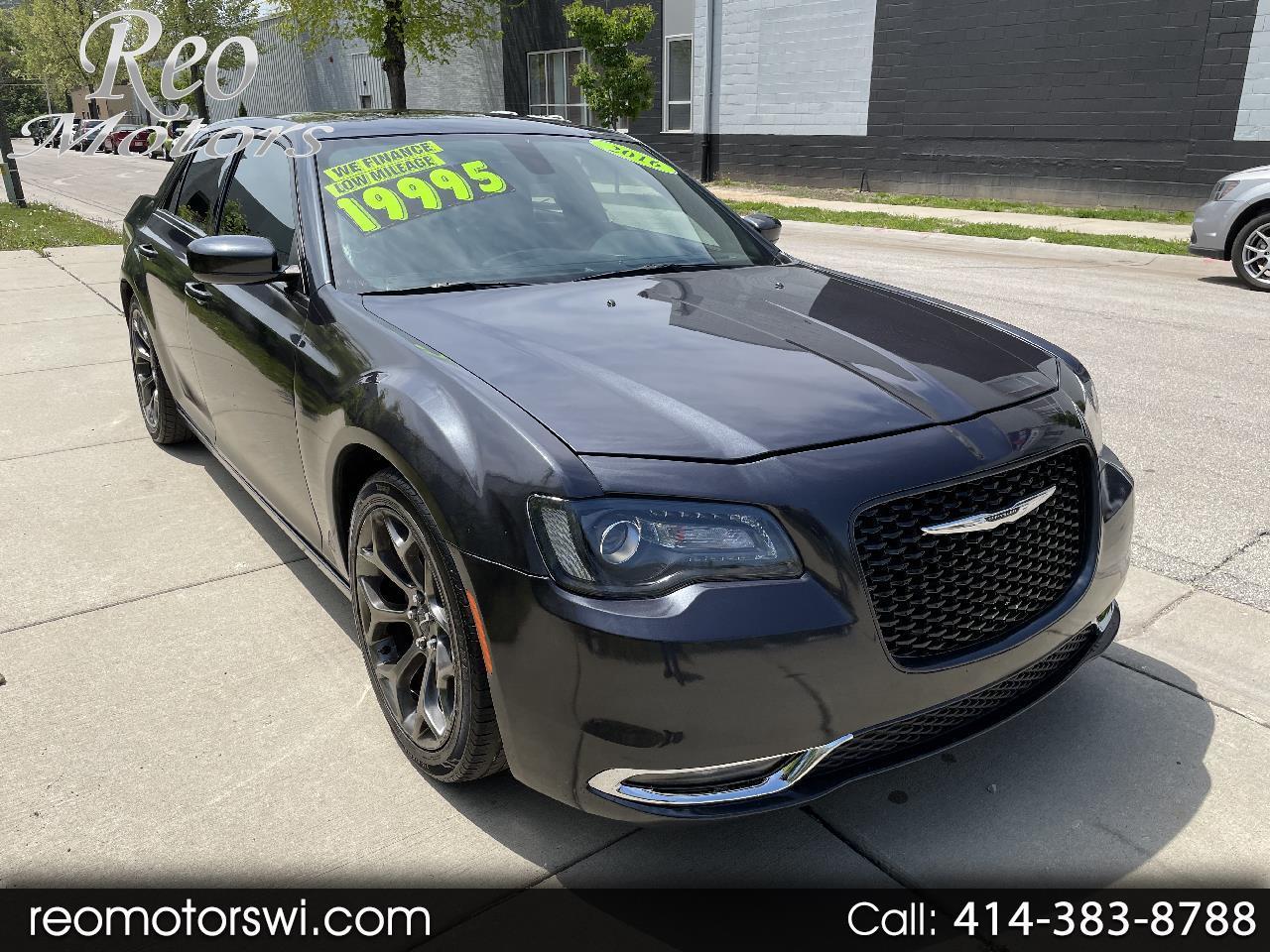 Used 2016 Chrysler 300 S V6 RWD for Sale in Milwaukee WI 53215 Reo Motors
