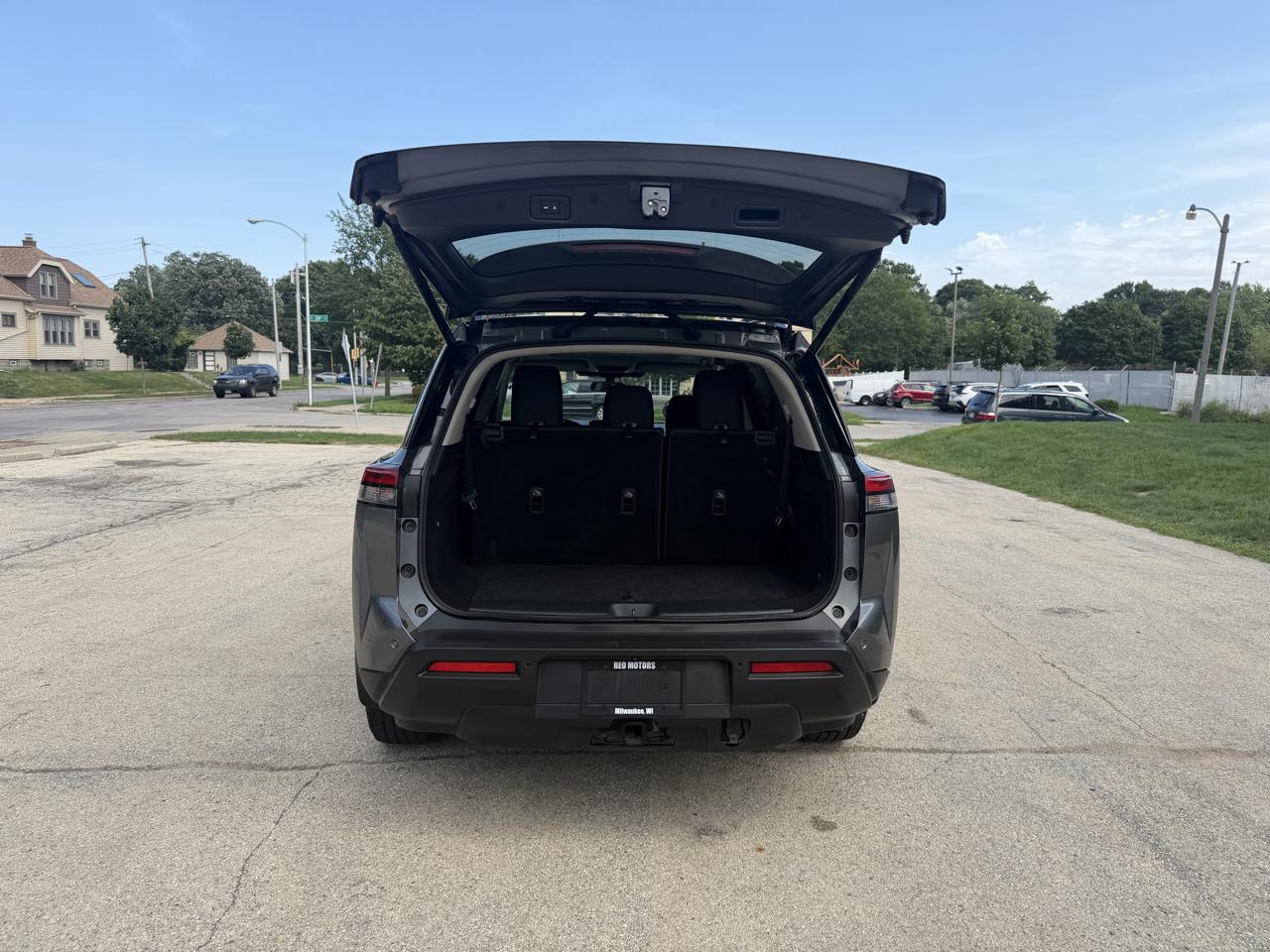 Nissan Pathfinder SV 4WD 2022