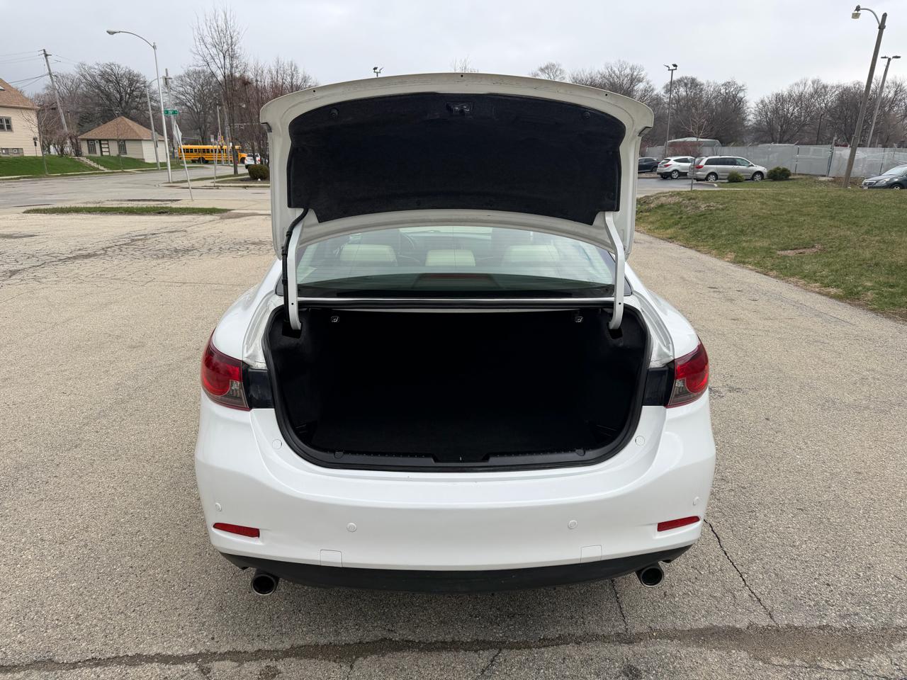 Mazda MAZDA6 i Grand Touring 2015