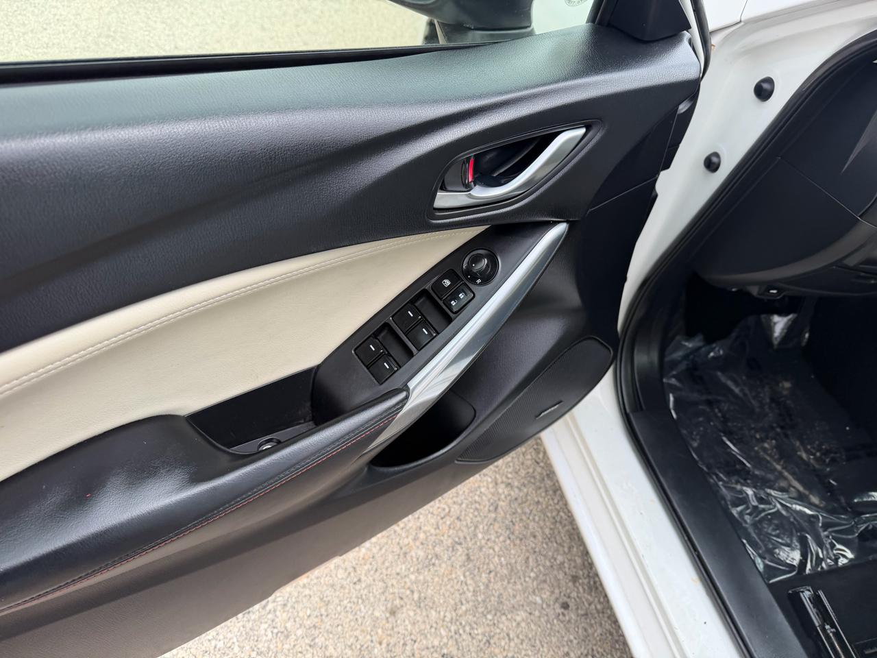 Mazda MAZDA6 i Grand Touring 2015