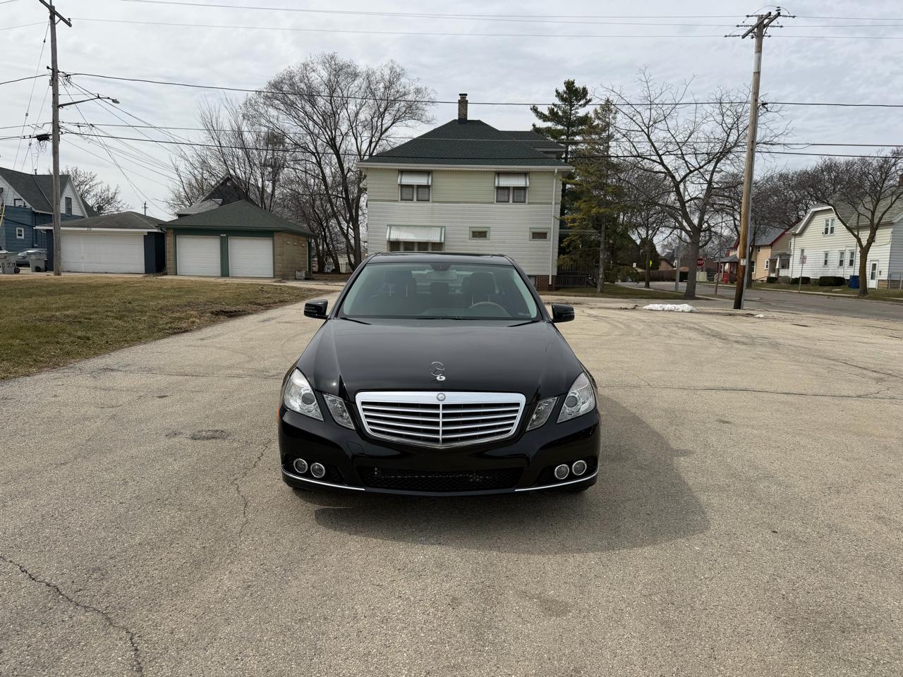 Mercedes-Benz E-Class E350 Sedan 4MATIC 2011