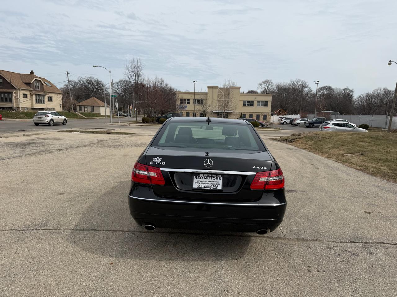 Mercedes-Benz E-Class E350 Sedan 4MATIC 2011