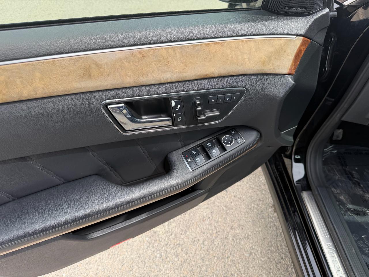 Mercedes-Benz E-Class E350 Sedan 4MATIC 2011