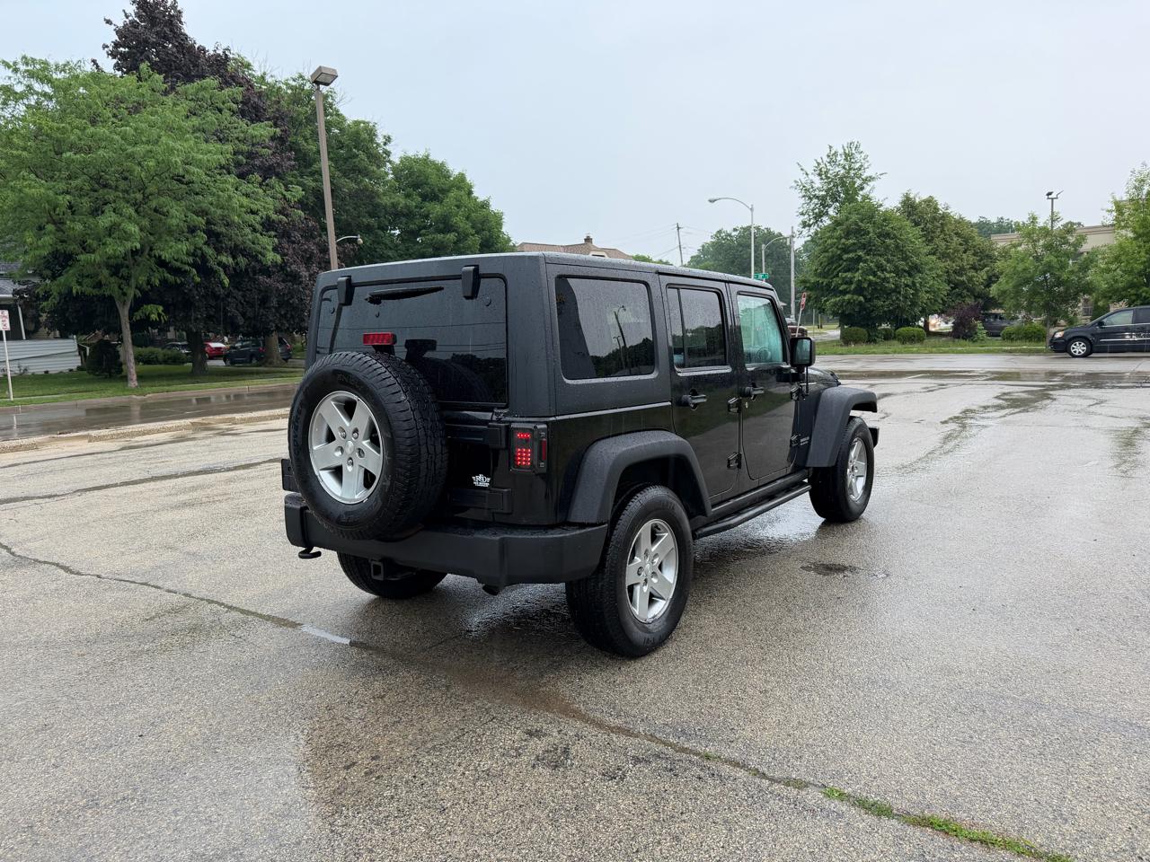Jeep Wrangler Unlimited Rubicon 4WD 2011