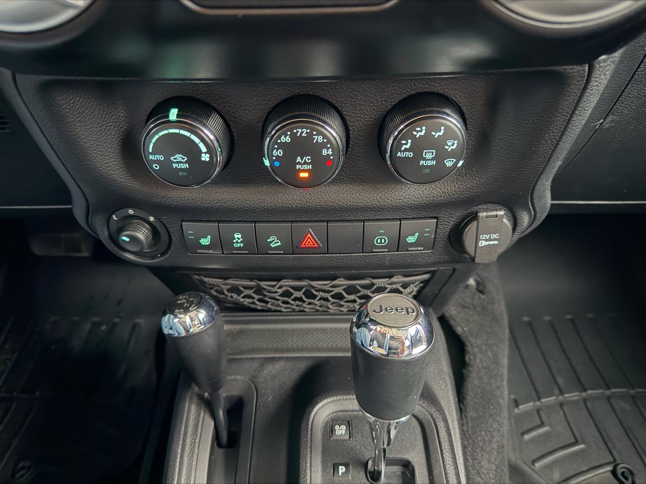 Jeep Wrangler Unlimited Rubicon 4WD 2011