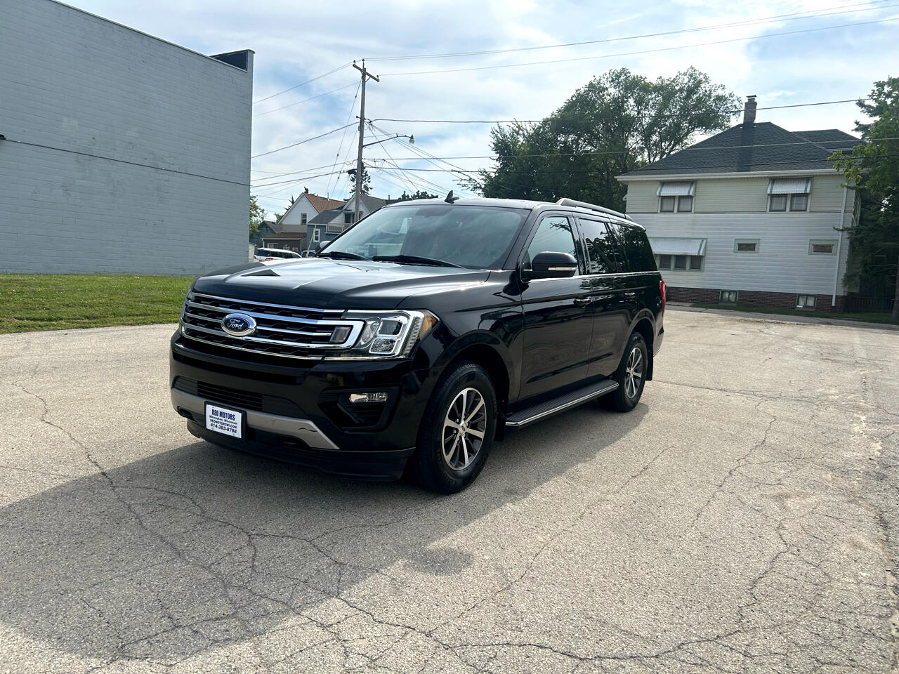 2019 Ford Expedition XLT photo 3