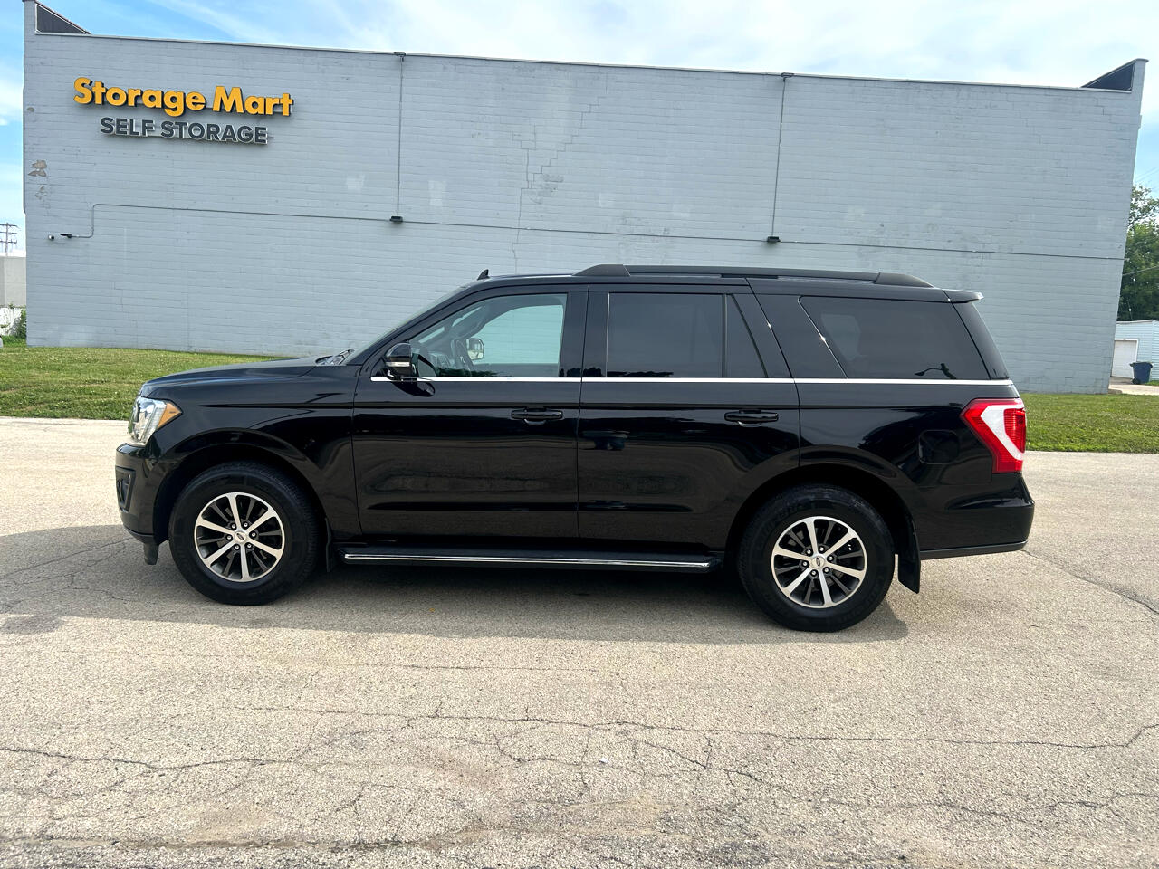 2019 Ford Expedition XLT photo 4