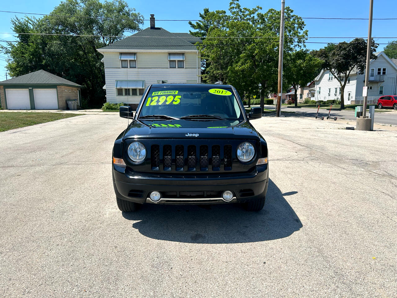 2017 Jeep Patriot Latitude photo 2