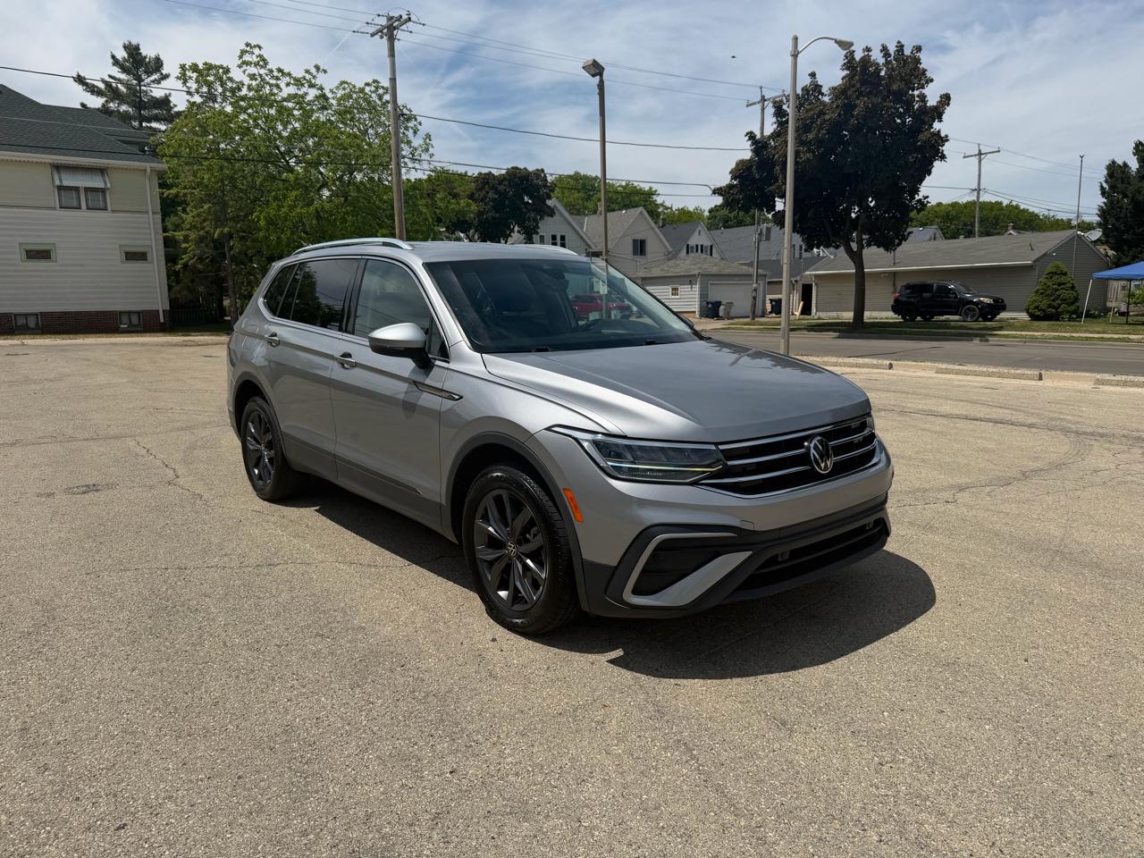 2022 Volkswagen Tiguan 2.0T SE 4Motion's photo