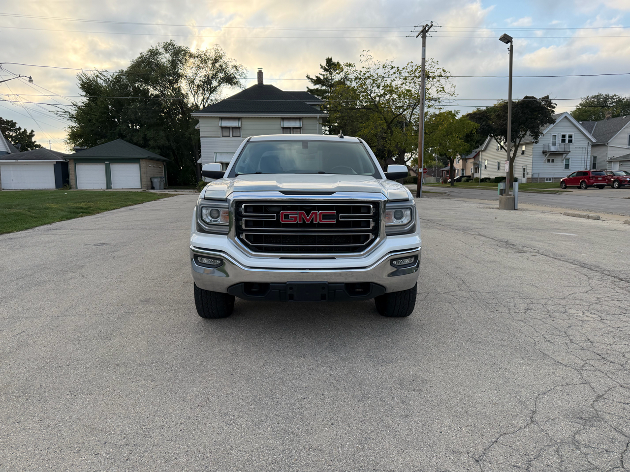 2016 Gmc Sierra 1500 SLE photo 2